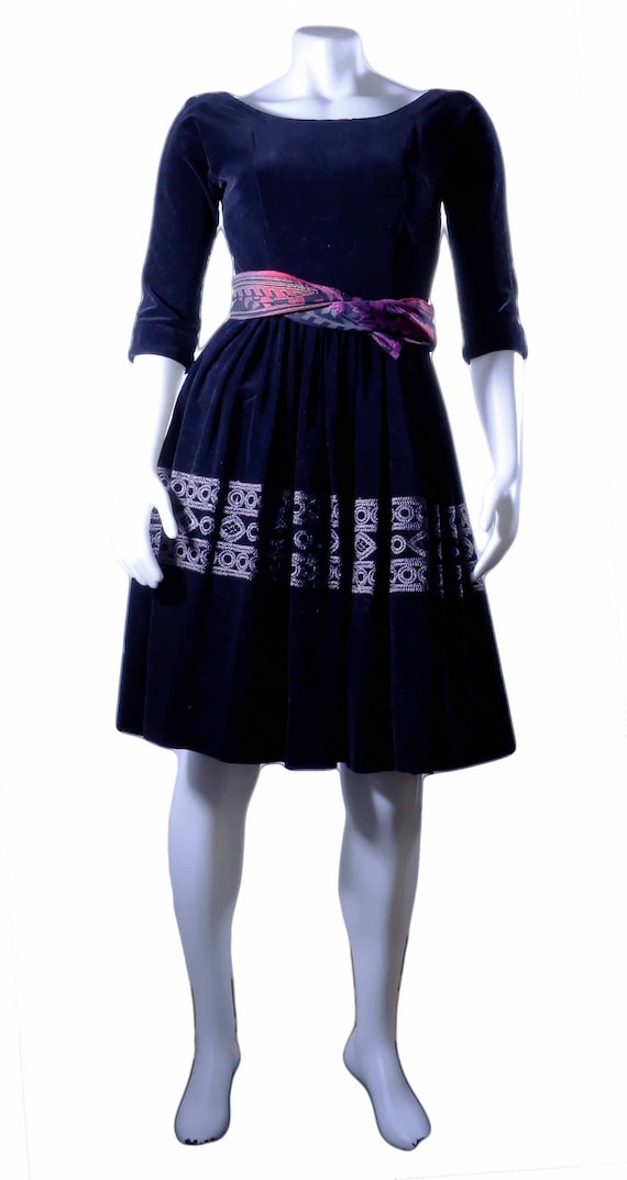 mid century 1950 Jonathan Logan velvet dress, wit… - image 1