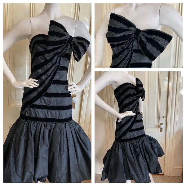 Vintage Designer Black Velvet / Silk Taffeta Strapless Dress with Over-sized Bow - Full Crinoline Skirt - English Designer - Murray Arbeid