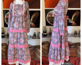 Vintage 70s Floral Mid Length Long Sleeve Prairie Dress XXS -