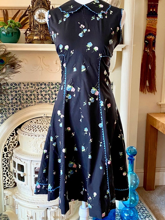 Vintage 1950s Black Cotton Floral Sundress - Aqua… - image 3