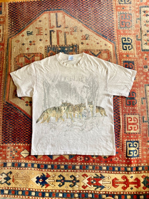 Vintage 80s 90s Wolf T-Shirt -Single Stitch - Paper Thin - Wolf Family - Wolf Pack - Gray Cotton - Adult T-Shirt L-