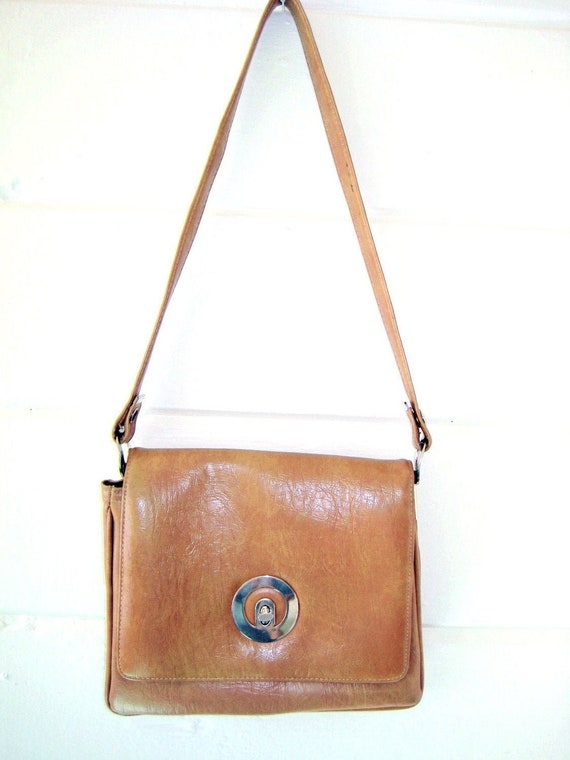 Vintage 60's / 70's Mod Beige Vinyl Purse -