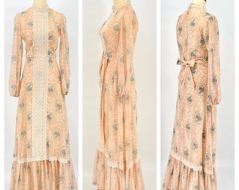 Vintage 1970s Gunne Sax Style Victorian High Collar Bohemian Prairie Chic Cottagecore Long Sleeve Maxi Dress Romantic Lace