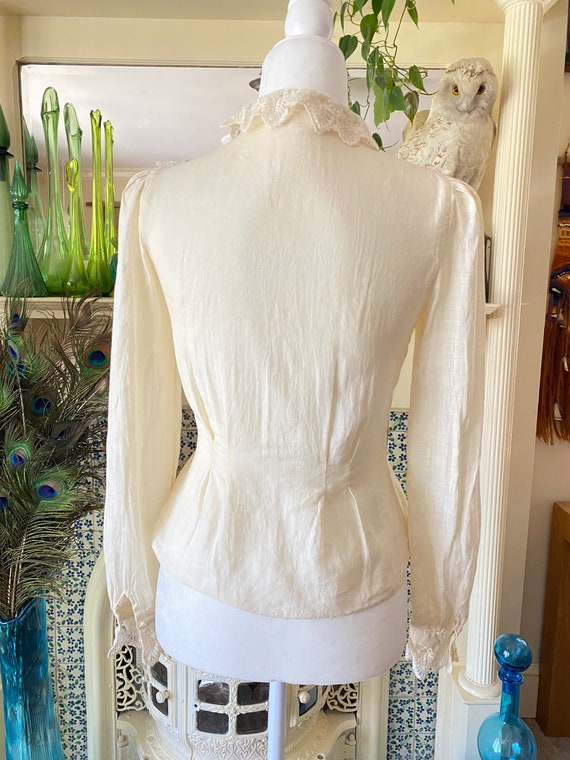 Vintage Lace-Accent Linen Shirt