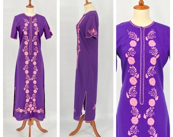 Vintage 60s / 70s Purple and Pink Embroidered Short Sleeve Kaftan Dress