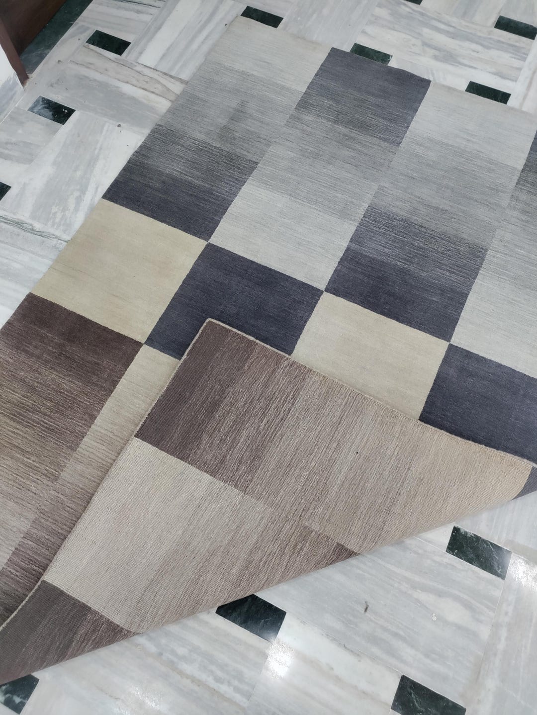 Neurtral Checkerd Rug Modern Gradient Checkerd Area Rug, Neutral Tones Rectangular Rug, Size ...