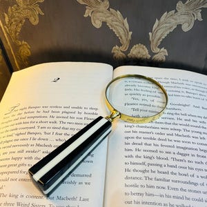 Vintage Brass Magnifying Glass: 5x Steampunk Desk Decor