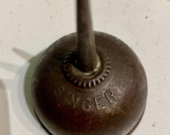 Vintage Antique Oil Can Singer Sewing Machine Thumb Pump Oiler 3 Inch