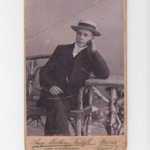 Antique CDV Photo Snazzy Man Straw Hat Germany Studio 1800s Carte de visite