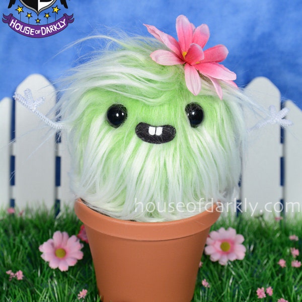 MADE TO ORDER: Cuddy Cactus plush potted plant with flower
