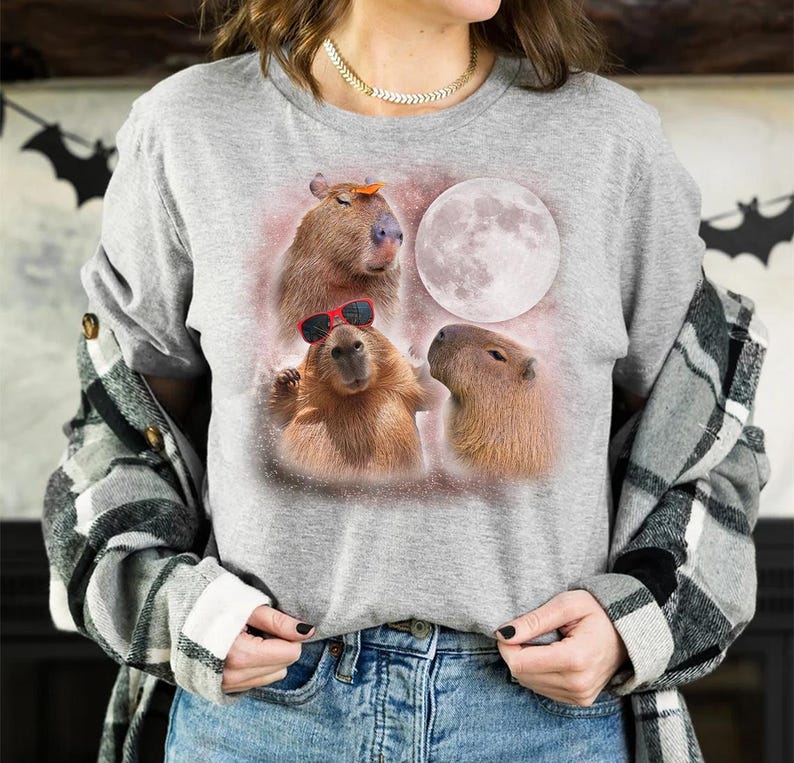 Capybara With The Moon Shirt, Three Capybara Vintage Graphic Shirt, Capybara Lover Gift, Cute Capybara Shirt, Funny Capybara, Capybara Gift