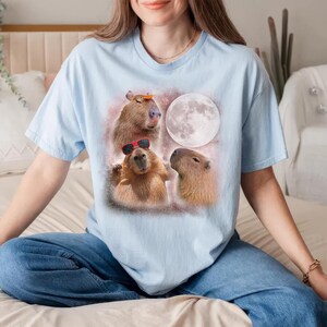 Capybara With The Moon Shirt, Three Capybara Vintage Graphic Shirt, Capybara Lover Gift, Cute Capybara Shirt, Funny Capybara, Capybara Gift