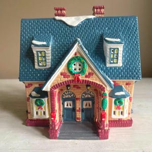 Vintage Dept 56 Double Bungalow: 1989 Snow Village Christmas House