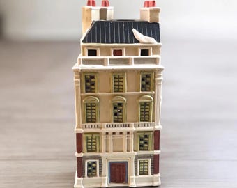 Santas Best Streets of London 20 | Vintage Christmas Village | Christmas Village House | Santas Best Christmas Village
