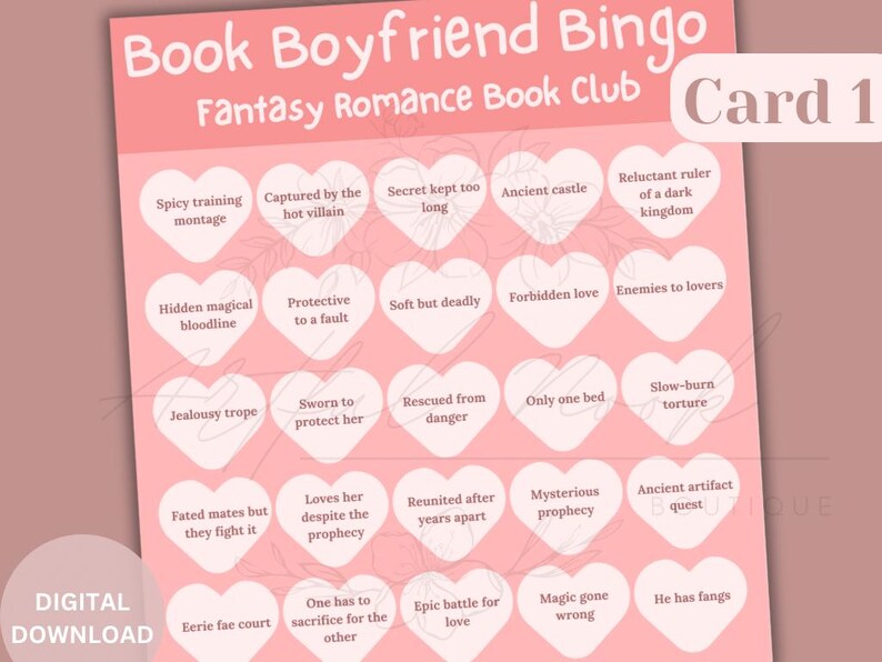 Pode incluir: Um cart&atilde;o de bingo rosa com o t&iacute;tulo "Book Boyfriend Bingo: Fantasy Romance Book Club Card 1". O cart&atilde;o tem 25 quadrados, cada um com um tropo ou elemento diferente encontrado em romances de fantasia.