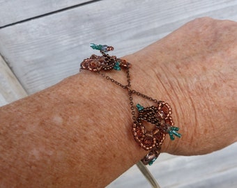 PEACOCKS French handmade beaded bracelet