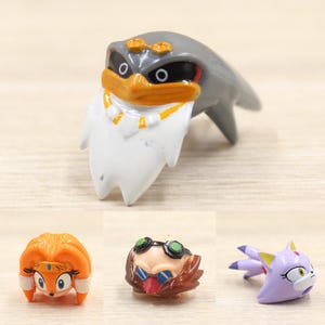 Knuckles the Echidna Figure - Etsy