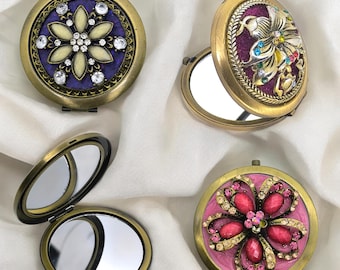 Vintage Floral Pocket Mirror: Magnified Makeup Handbag Mirror