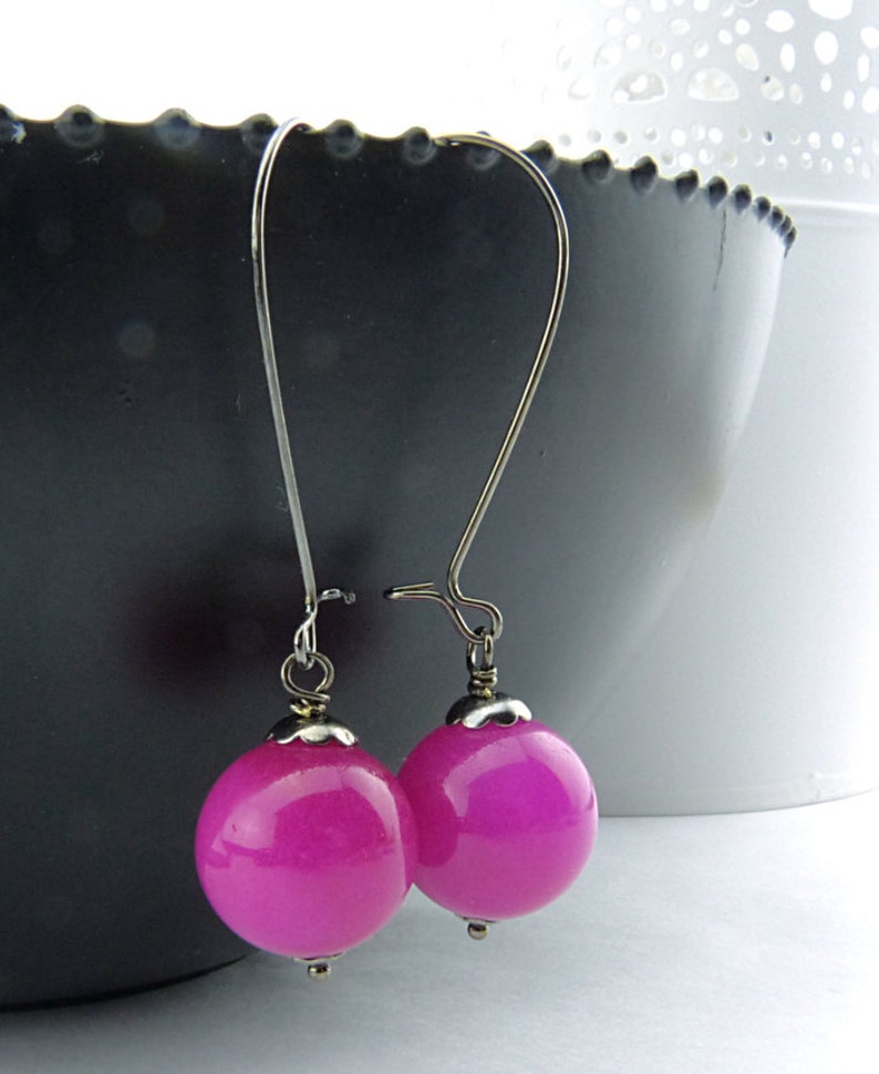 Shocking Pink & Black long dangling earrings with mountain jade beads. Nickel free, colorful earrings. Gift idea young girls image 3