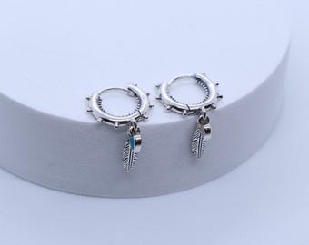 Spiritual Feathers Drop Earrings Elegant Pair of Silver Feather Wings Dangle Earrings – Womens Sparkling Enamel Set Gift For Her