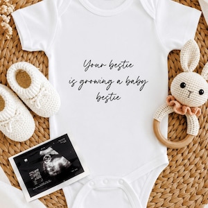 Pregnancy Announcement To Best Friend: Promoted To Auntie Baby Reveal Clothes