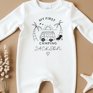 Cadeau personnalisé pour un premier voyage en camping, Vêtements pour bébé personnalisés, Bébé heureux campeur aventure, Body papa avec boutons de camping