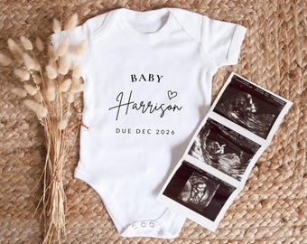 Pregnancy Announcement Babygrow, Pregnancy Reveal Baby Bodysuit, Custom Baby Due 2026 Vest, Baby Coming Soon Baby Grow, Pregnant News Onsie