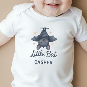 かわいいコウモリの赤ちゃん用ハロウィン衣装、コウモリをテーマにした幼児用服、ハロウィンコウモリの赤ちゃん用服、空飛ぶ哺乳類のコスチューム、幼児用の愛らしいコウモリのベビーグロー