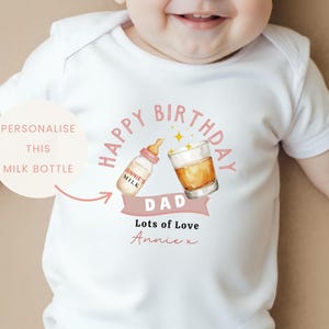 飲み仲間の面白いベビーボディスーツ、女の子からのお父さんへの誕生日プレゼント、飲み仲間のウイスキー、お父さんの1歳の誕生日プレゼント
