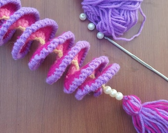 Crochet Wind Spinner Pattern – DIY Home & Garden Decor (PDF Pattern and Video Tutorial)