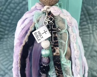 Royal Reign Bible Tassel
