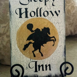Panneau d'Halloween primitif Sleepy Hollow Inn cavalier sans tête, finition craquelée The Legend of Sleepy Hollow, livraison gratuite aux États-Unis