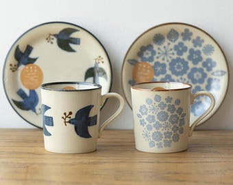 Minoyaki mug with Japanese retro style design