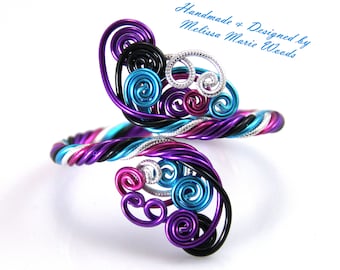 Twisted Spirals Adjustable Bracelet