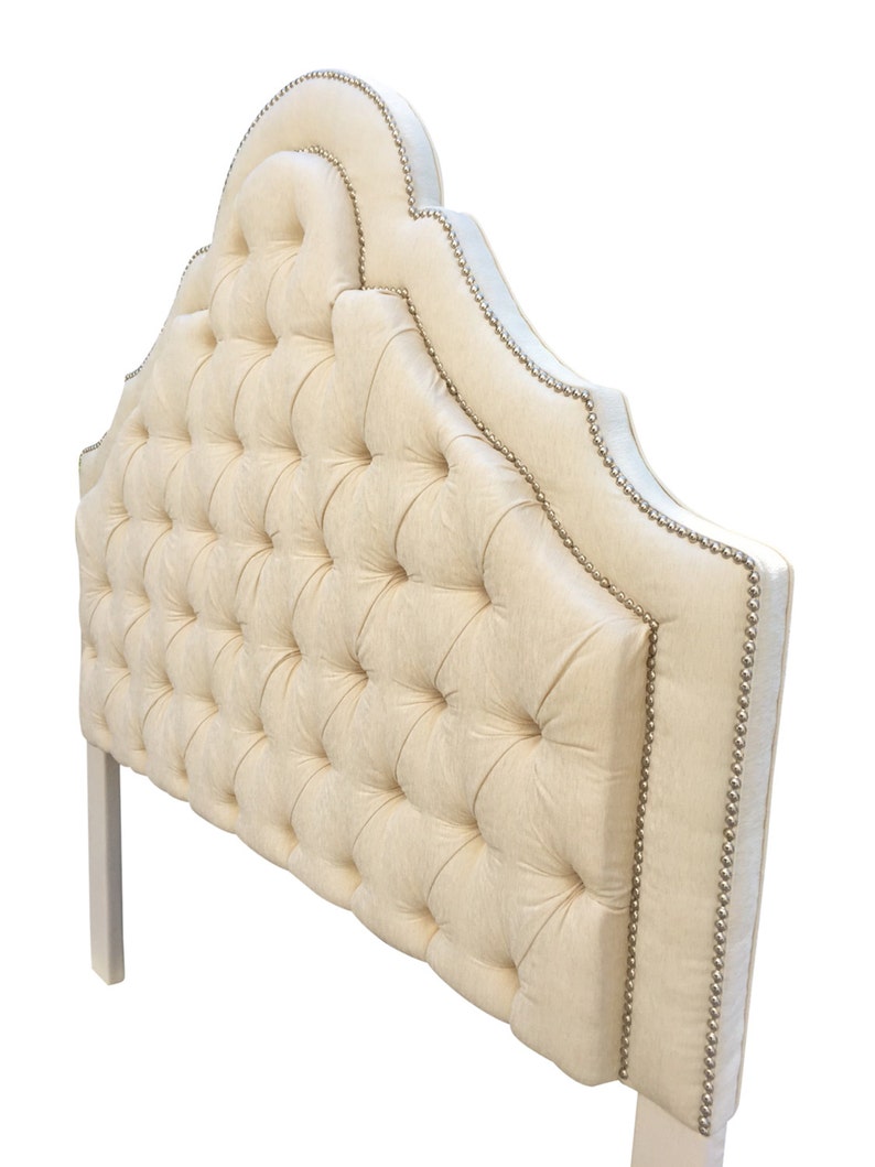 Elfenbein Creme Gepolstertes Kopfteil King Queen Full Size Off White Tufted Headboard mit Nickel Nailheads Headboard Tufted Polster Bild 3