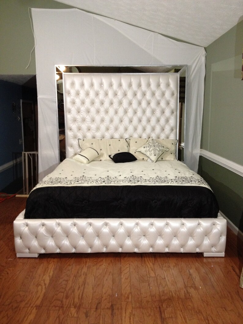 Luxurious King Tufted Bed With Mirrors And Rhinestones Image 0