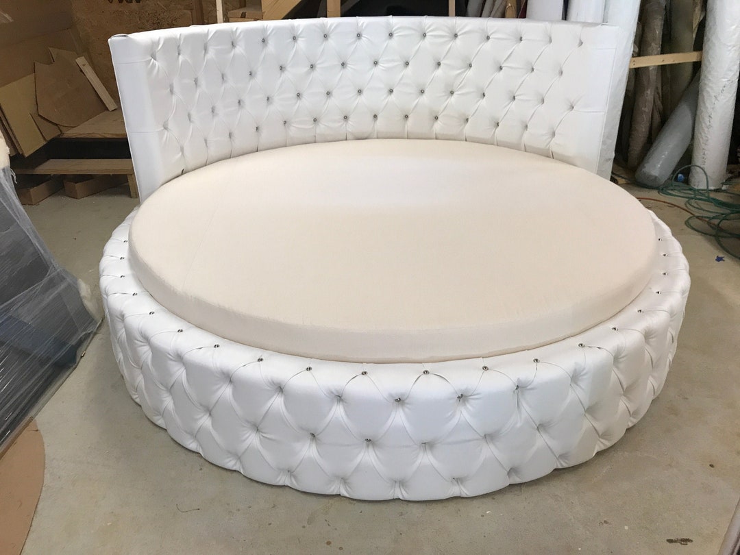 Round king cheap platform bed