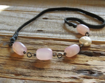 Rose Quartz on Deer Leather Necklace, Rose Quartz Necklace, Quartz and Pearl Necklace