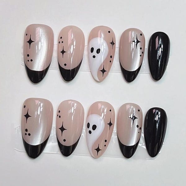 Niedliche gruselige Halloween Nude Cateye schwarze französische Spitzen Drücken Sie die Nägel auf | Weiß Schwarz Geist Nägel |Fun Almond Nails