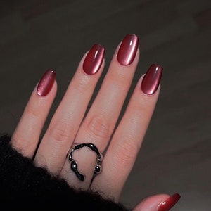 Red velvet Glass Bead Cat Eye Glitter Nails | Dark Cherry Red press on nails | Glue on cat eye nails | New Year nails | Valentine&#39;s Nails
