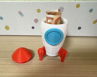 Skarbonka w kształcie rakiety kosmicznej wydrukowana w technologii 3D