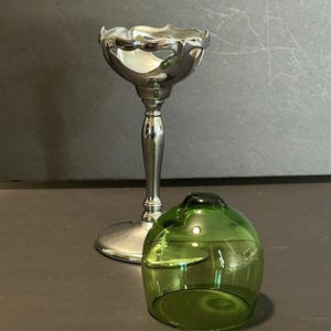 Cambridge Farberware vintage - Cordiales de metal plateado con tallo de vidrio verde imagen 3