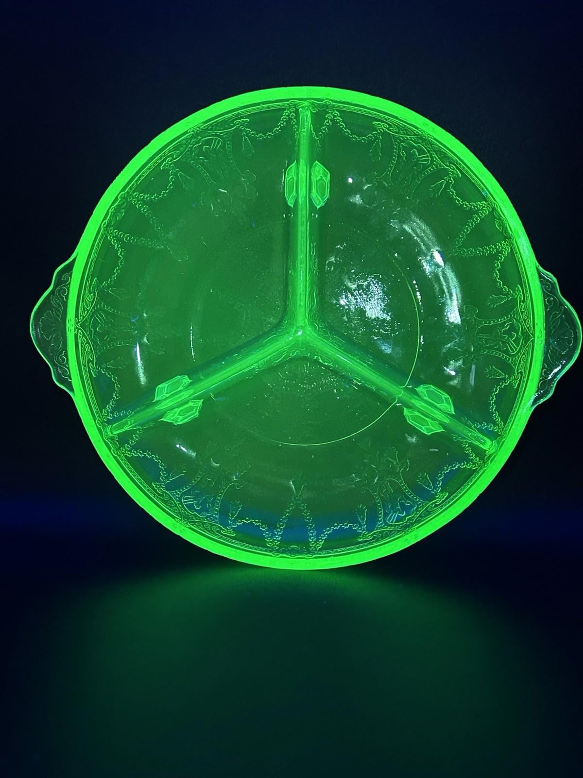 1930年代 アンカーホッキング カメオグリーン ウランガラス 1930年代