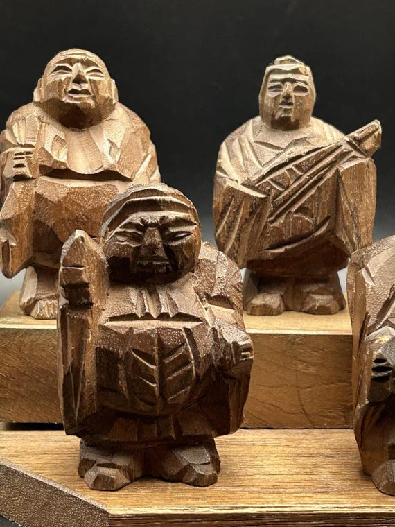 ヴィンテージ七福神根付彫刻木製置物（スタンド付き） - Etsy 日本