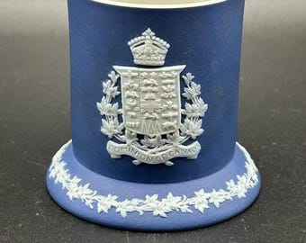 Palillero/portacerillas vintage Wedgwood Jasperware azul oscuro