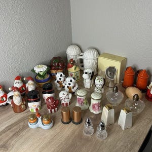 Antique salt and pepper shakers - Etsy 日本
