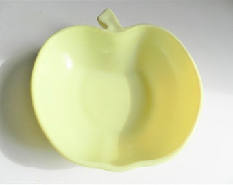 fruit bowls Hazel atlas apple serving bowls orchardware and 9 piece set 1 large bowl 8 small bowls dark green salad