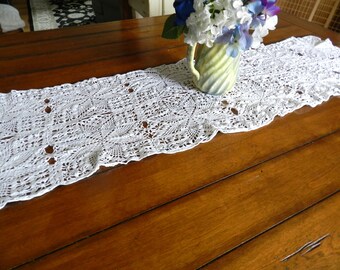 White Crocheted Dresser Scarf, Table Runner, White Table Runner, Crocheted Runner