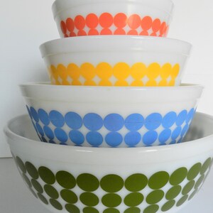 Pyrex Dot Bowl Set, 4 pc Dot Bowls, Nesting Bowls, Retro Kitchen, Pyrex Mixing Bowls, Pyrex Bowl Set image 5