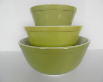 Pyrex Ombre Avocado Bowl Set, Pyrex Green Ombre Bowl Set, Lime Pyrex Bowls, Avocado Pyrex Bowls, Nesting Bowls, Pyrex Mixing Bowls